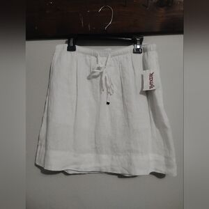 100% Linen Mini Skirt w/ Built In Shorts - SMALL- Never Worn